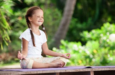 12 Benefícios Comprovados da Meditação para Crianças e Jovens